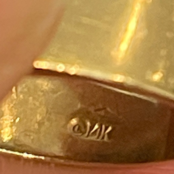 Natural diamonds ring, unisex, 14k gold/weight in my scale 10.6